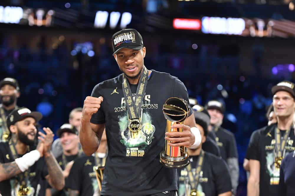 效力于西班 效力于西班