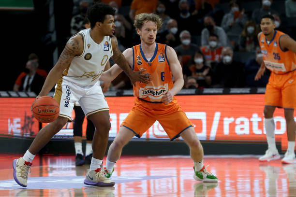 顾今年的全 顾今年的全