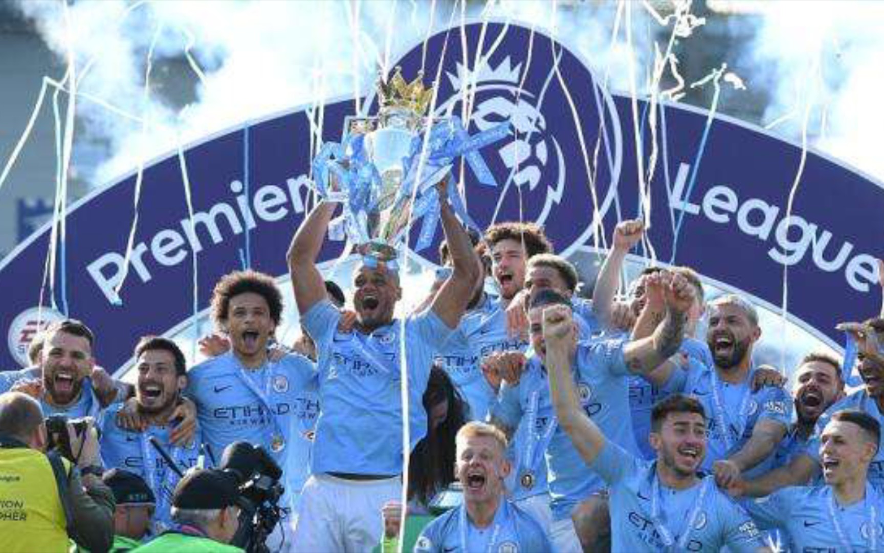 在巴萨效力 在巴萨效力