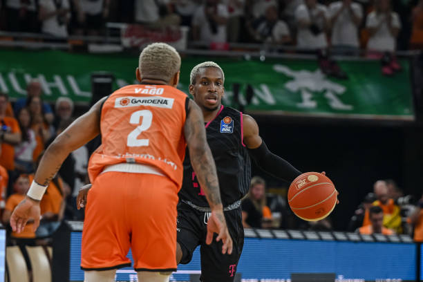 战术适配与 战术适配与