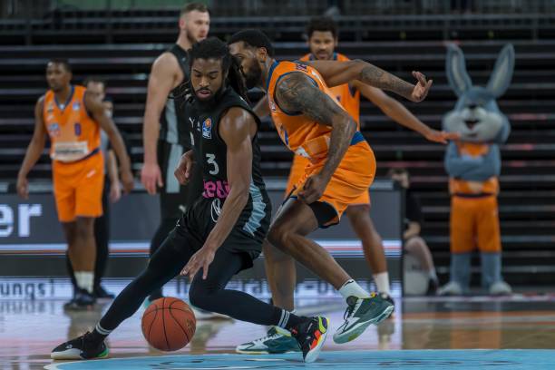 的高压威慑 的高压威慑